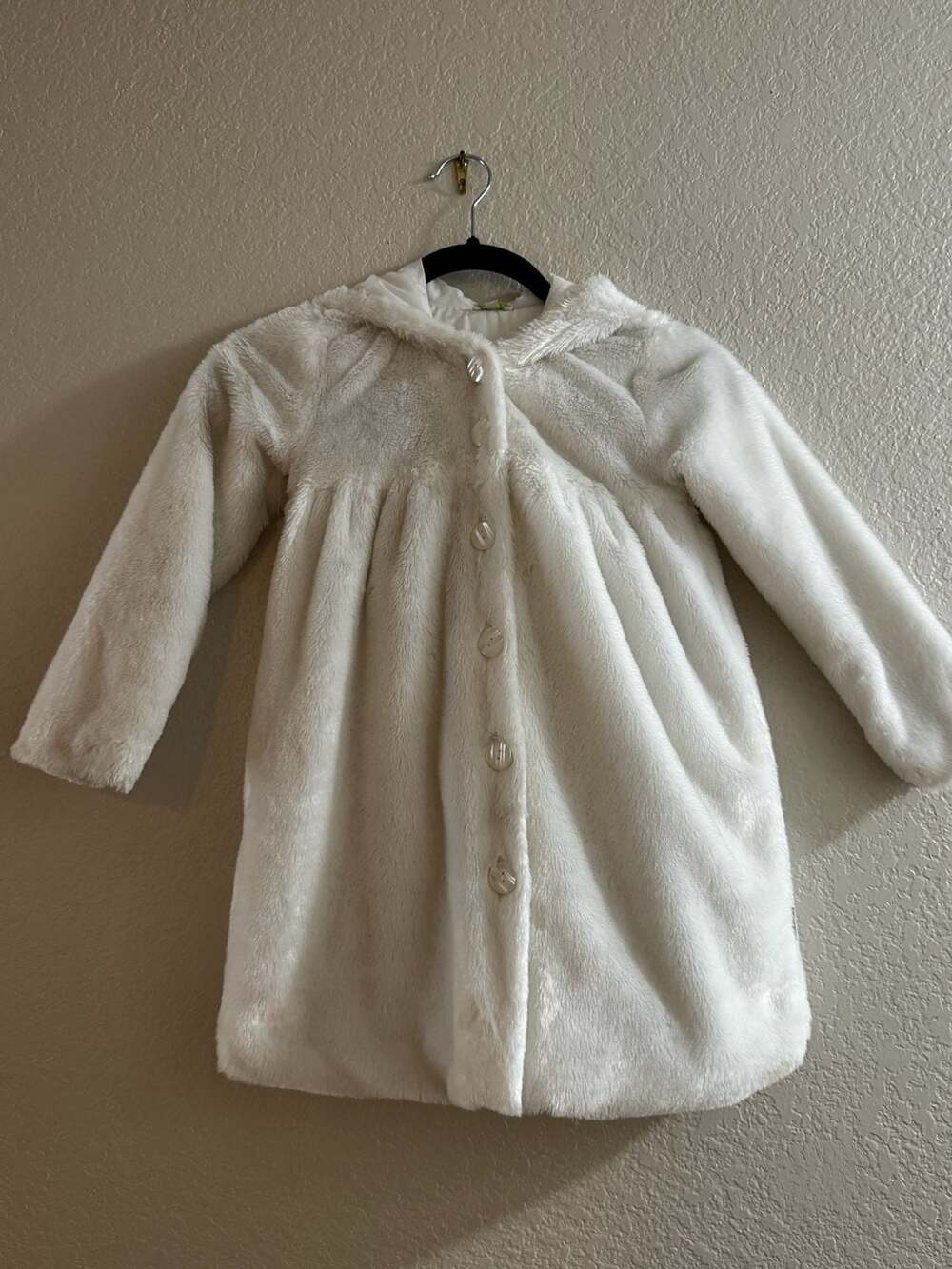 Le Top Girls White Faux Fur Hooded Winter Coat Jacket Size 6